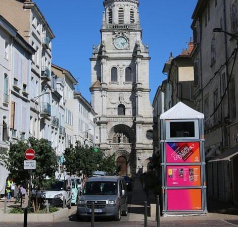 Dream Appartement!! Spacieux ,calme Au Rez-de-chaussee Apartment Bourg-en-Bresse